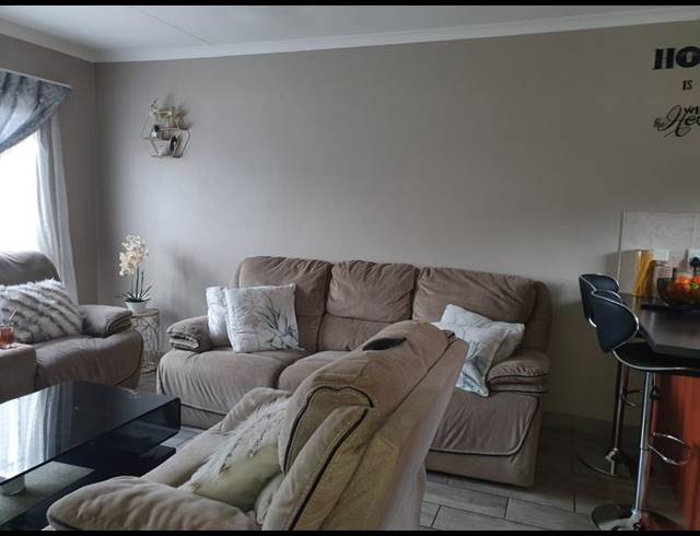 2 BEDROOM TOWNHOUSE FOR SALE IN AMANDASIG